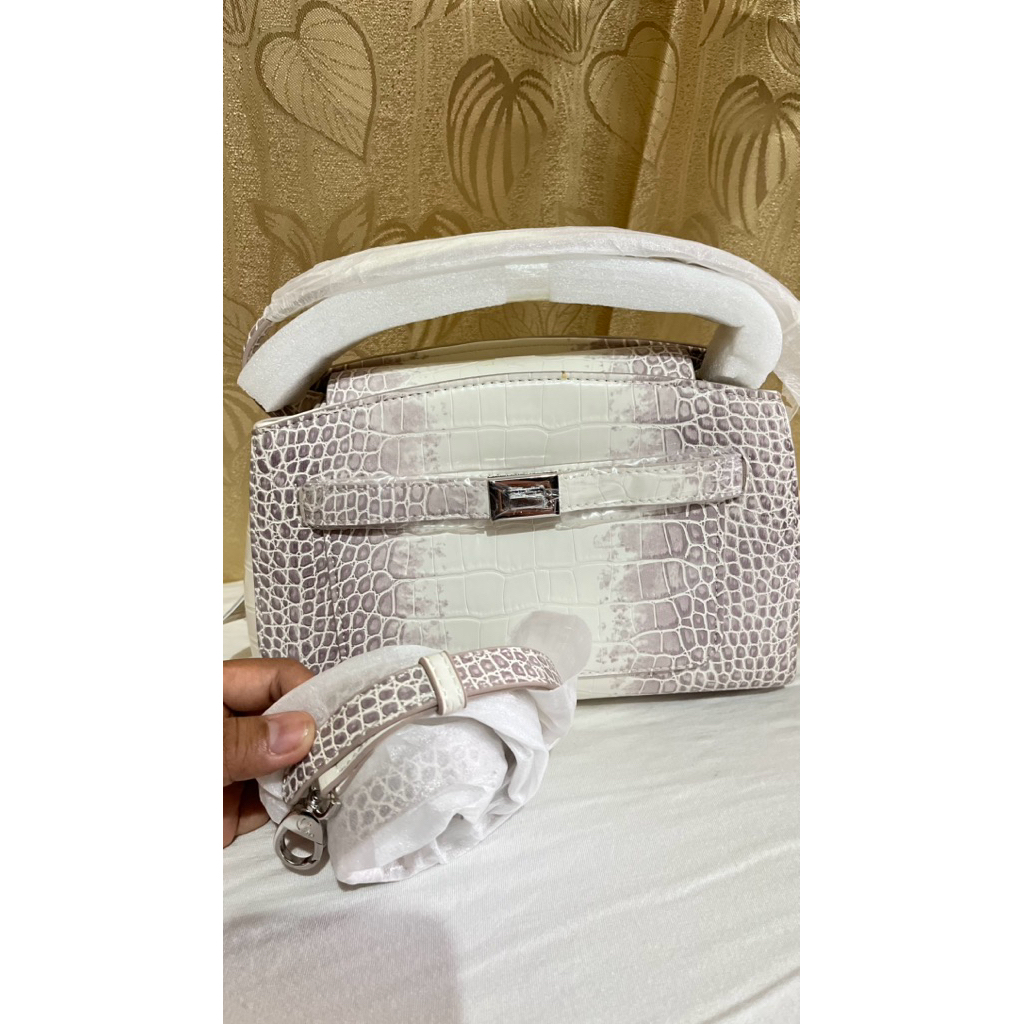 Gusachi Bag (Crocodile)