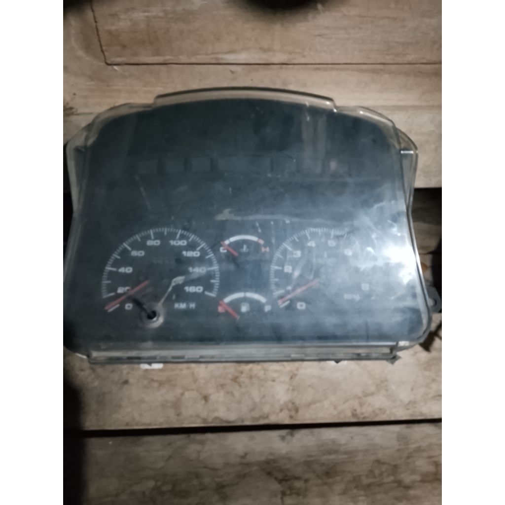 speedometer suzuki escudo original