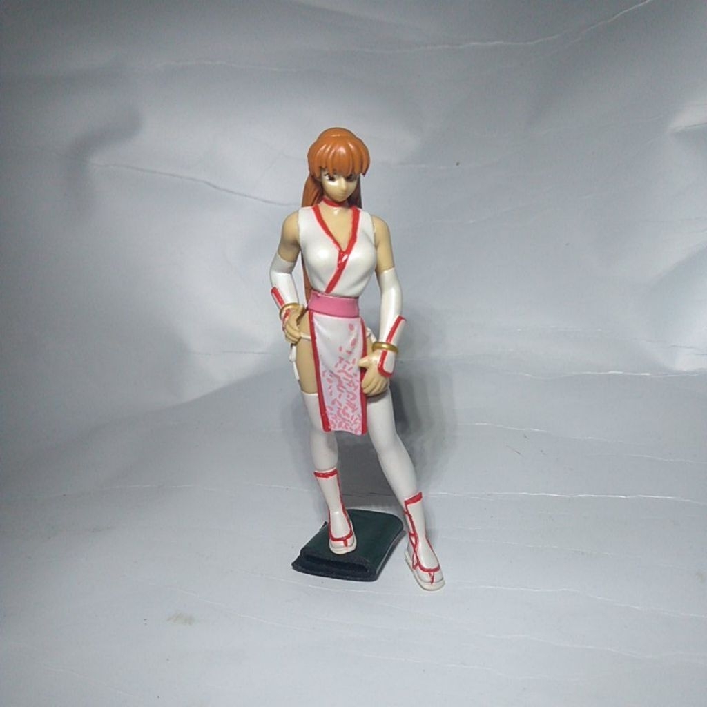 Mainan Figure Dead or Alive (Kasumi)