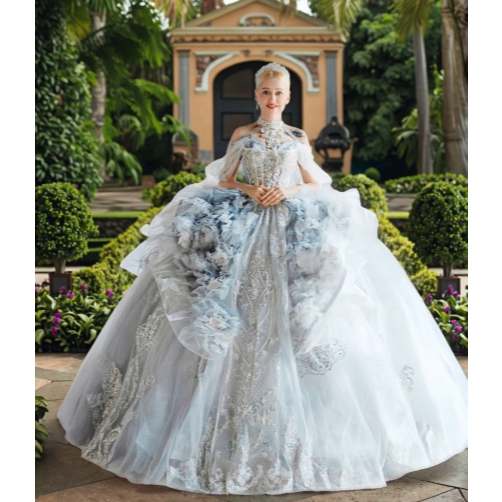 gaun pernikahan dengan  ekor panjang  3mtr  baby blue  denga  rok gembul include petticoat  barbie l