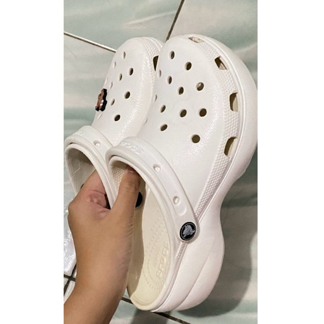 Preloved Crocs