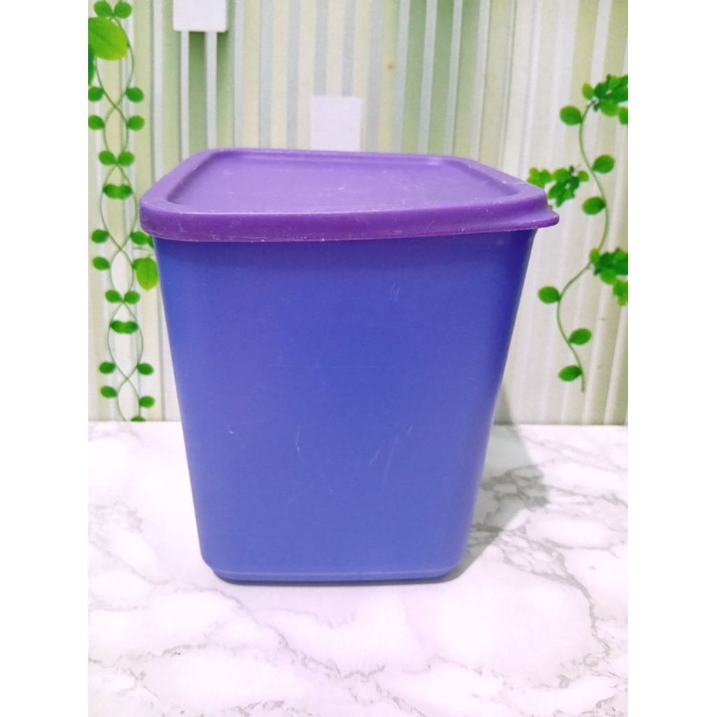 summer Tupperware 1.8 liter MANTAN