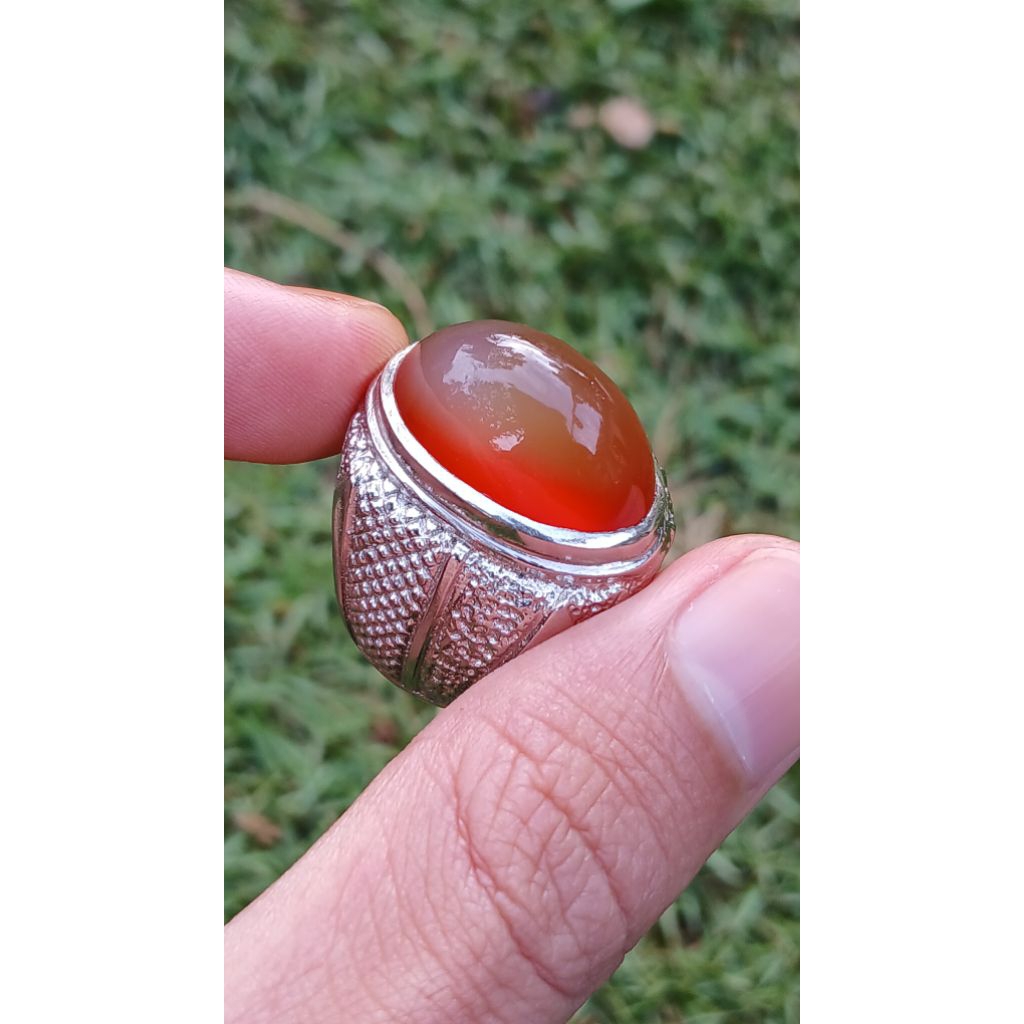 CINCIN AKIK NUKLEUS ALAS MERAH