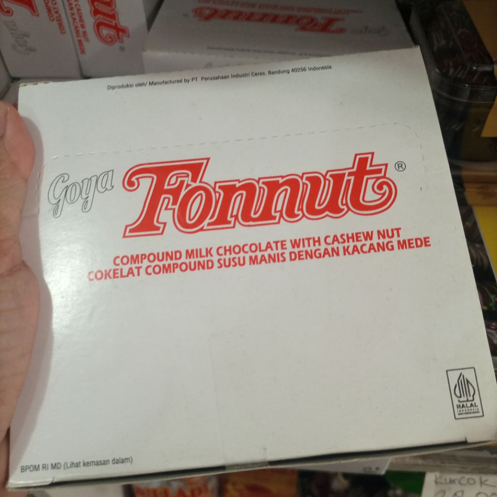 1 dus isi 24 pcs coklat fonnut 8 gr jajan enak murah harga grosir bandung bisa kirim instant