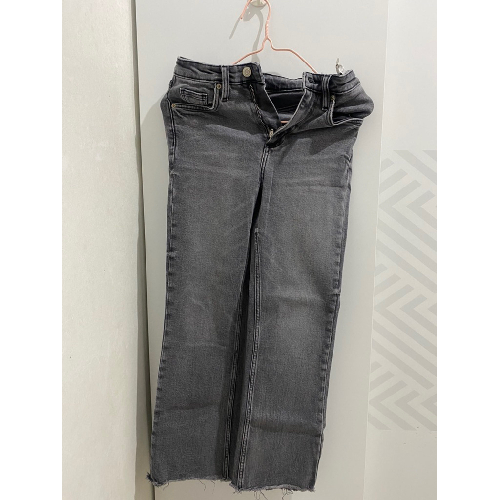 Preloved ZARA Croped Flare Jeans High Waist