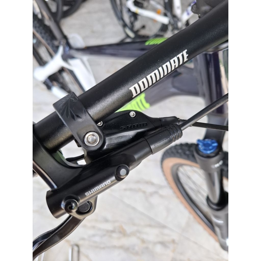 dominate axc 2 comp R