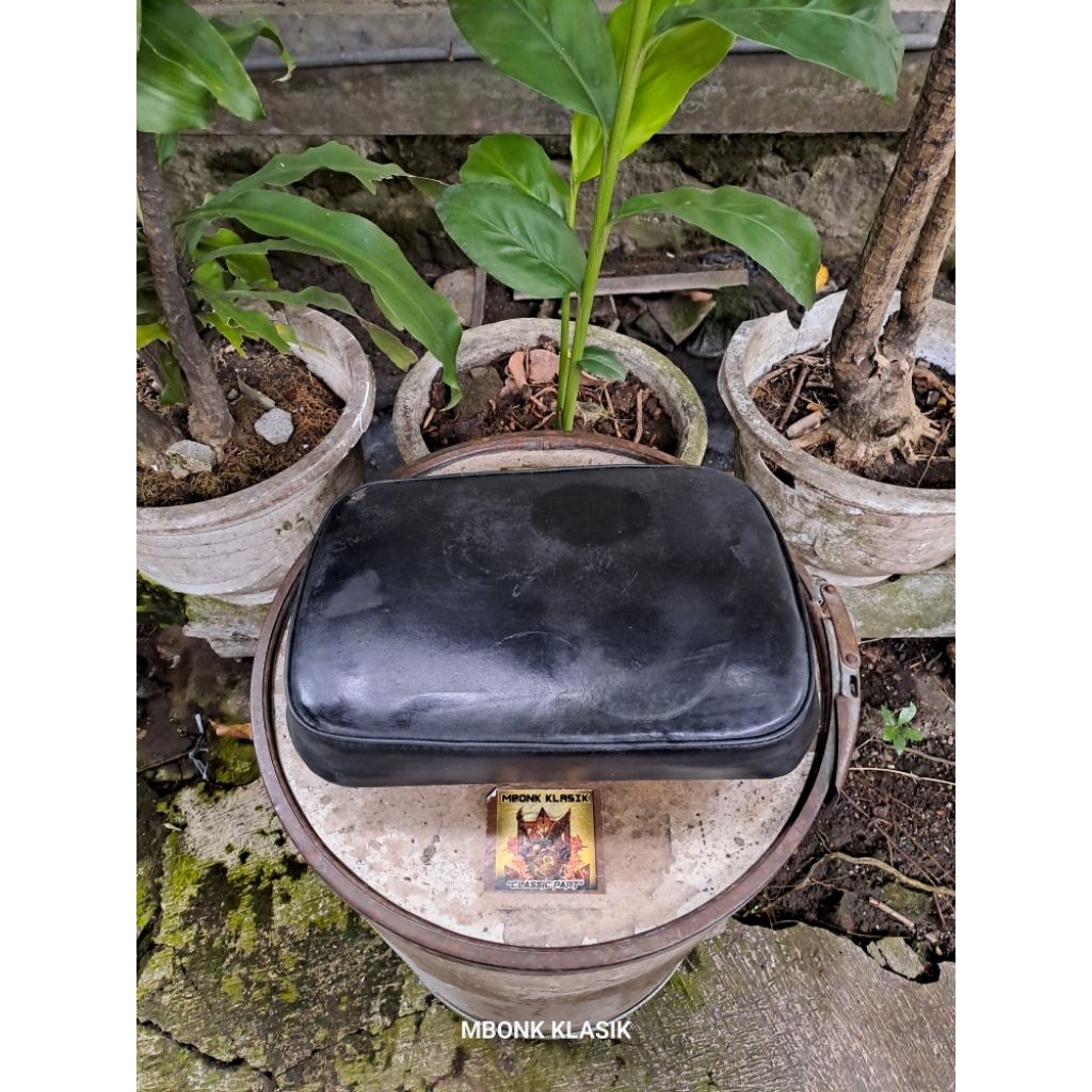 jok belakang vespa px super sprint bajaj ORIGINAL jok belakang vespa sprint jok belakang vespa super