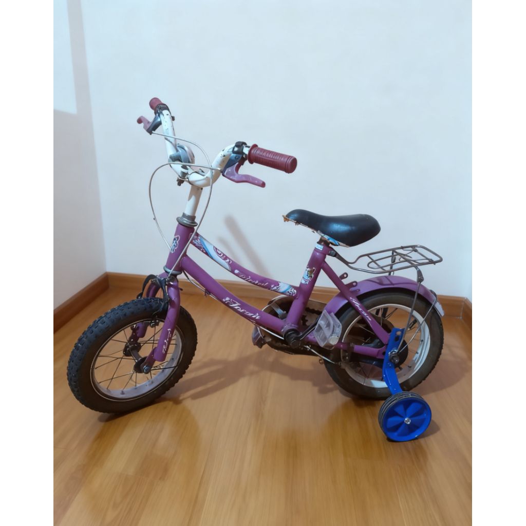 sepeda anak perempuan second/bekas ukuran 12 inchi