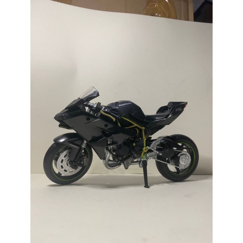 miniatur motor ninja1/12