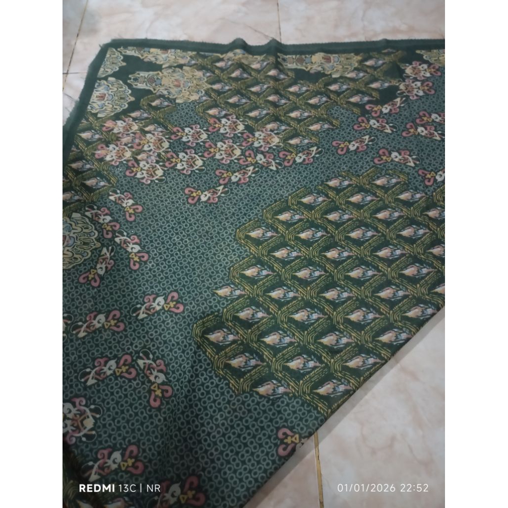 Jilbab/Hijab Segi empat preloved