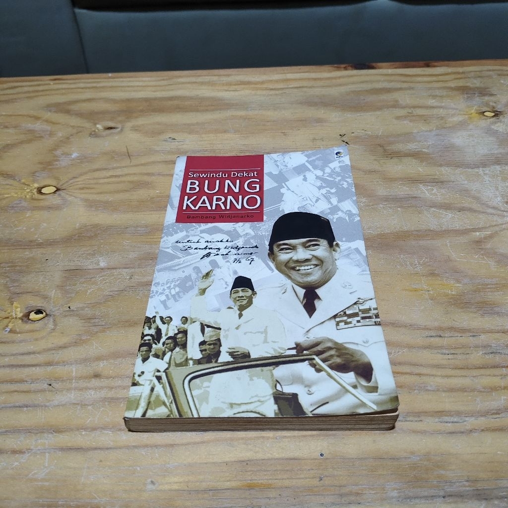 Buku Sewindu Dekat Bung Karno