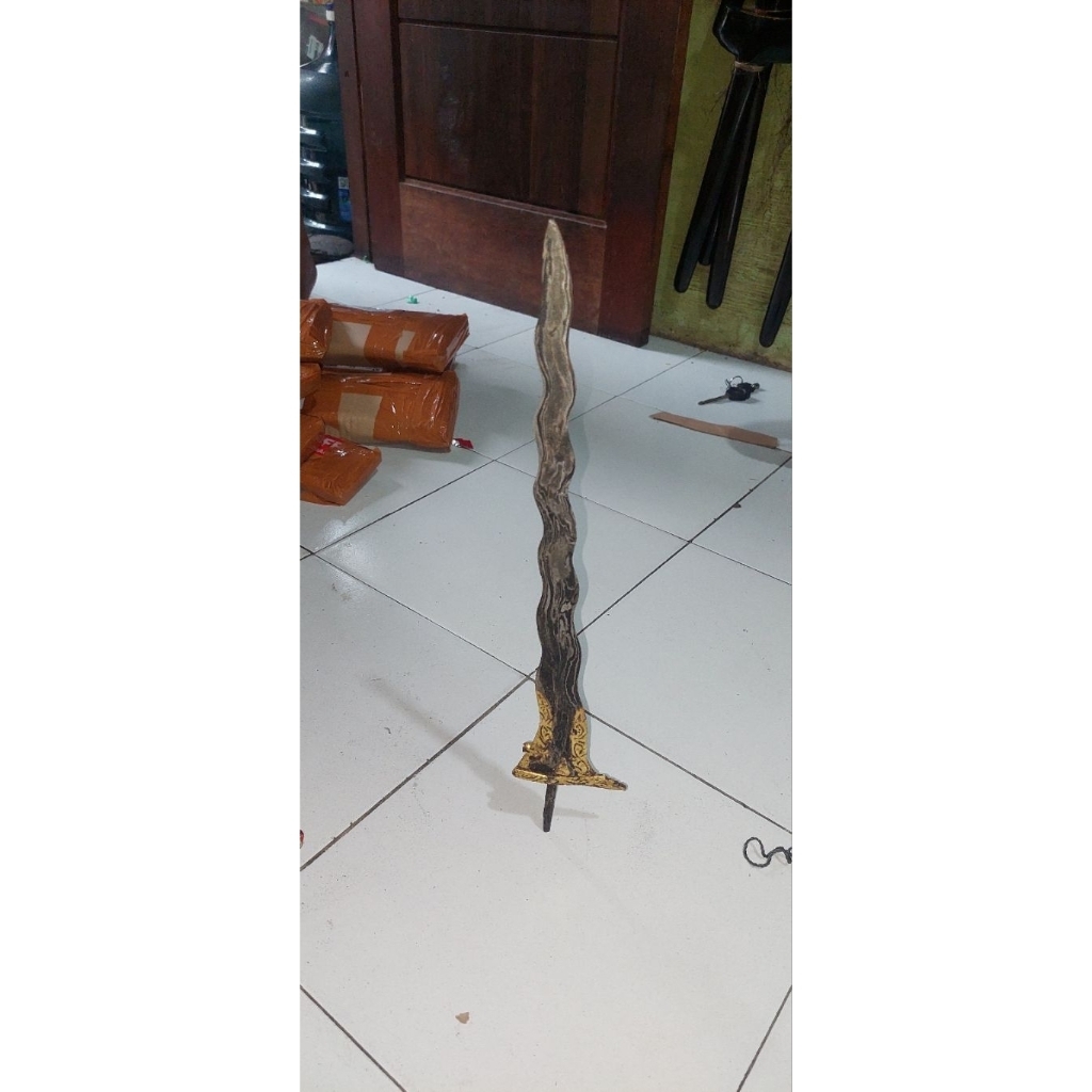 keris naga raja kinata berdiri peksi