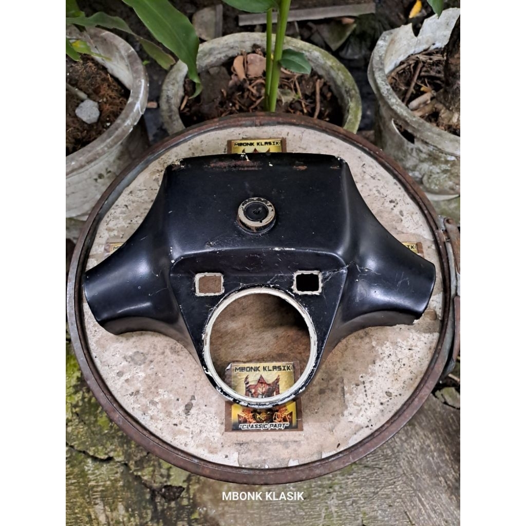 batok cover atas speedometer vespa px ps ORIGINAL batok lampu vespa px ps tutup stang atas vespa px 