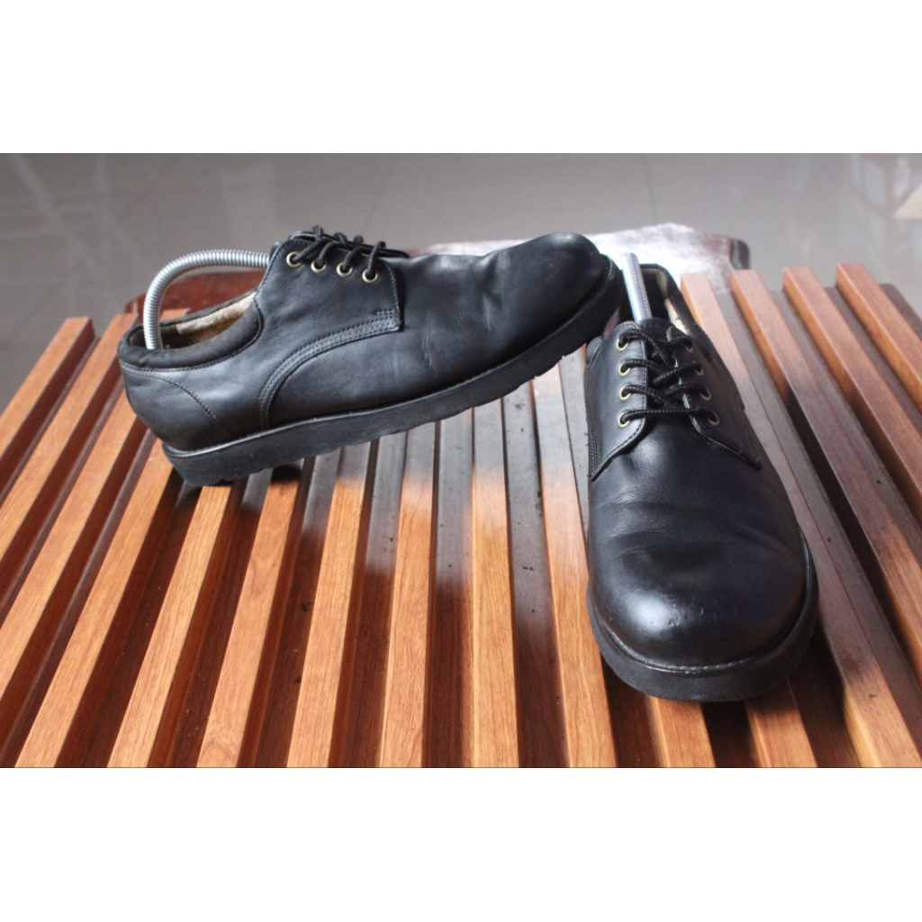 sepatu boot tapak moctoe" Rovers" upper kulit outsole kokoh moctoe hitam. size 41 insole 265.