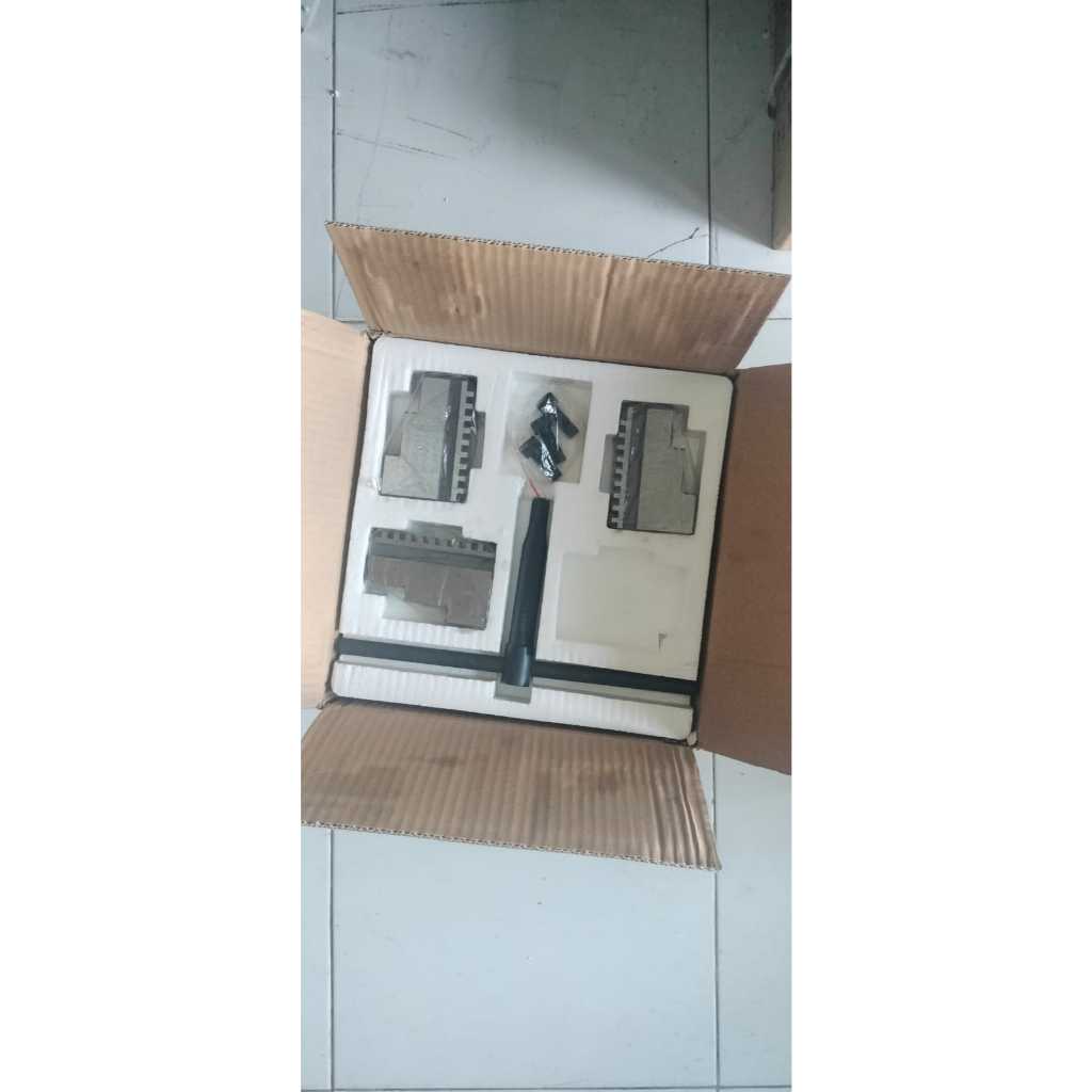 Chuck Bubut Chuck Lathe Machine Clow Bubut 10 inchi Kaki 3 Chuck Bubut 10 inchi 3 Jaw Chuck Bubut 10