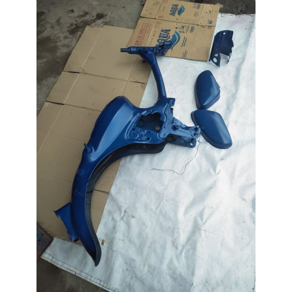 frame rangka tangki T segitiga honda Astrea grand legenda prima custom c70 cat baru biru metalik kil