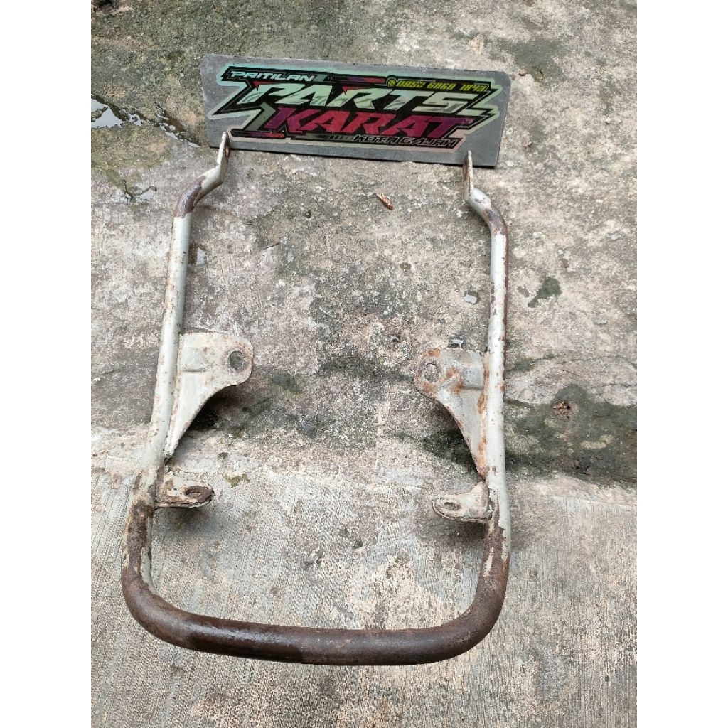 behel belakang yamaha yt 115