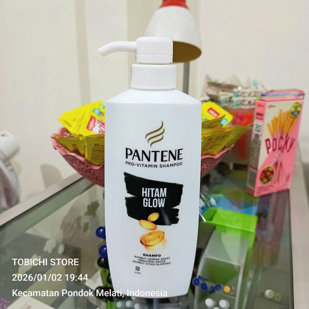 Pantene Pro-V Shampoo Hitam Glow 400ml Kemasan Pump Shampo Rambut Tampak Sehat Menutrisi Untuk Rambu