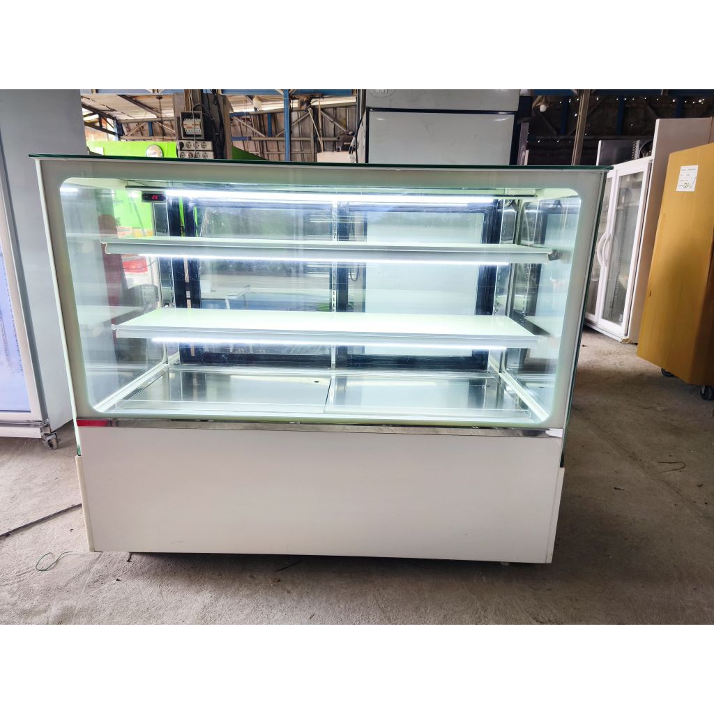 MRA CAKE SHOWCASE UKURAN 150 CM SECOND/BEKAS