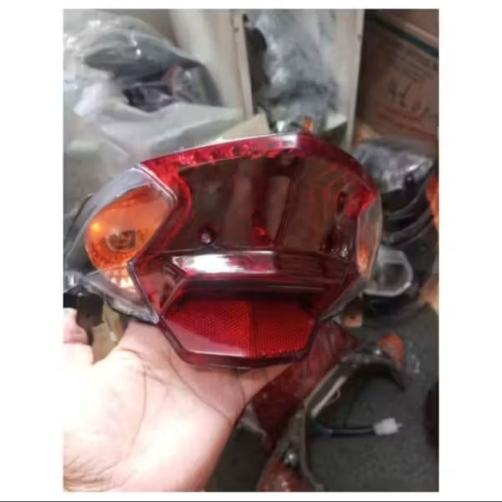 Stoplamp Lampu Belakang Beat Fi 2012-2015 Komplit Socket Plus Bohlam Costum Hitam Oren