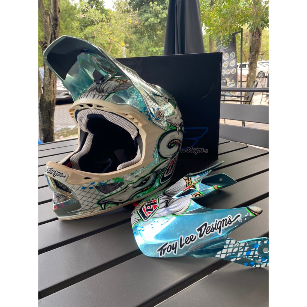 helm tld troy lee design D3 carbon medusa size M