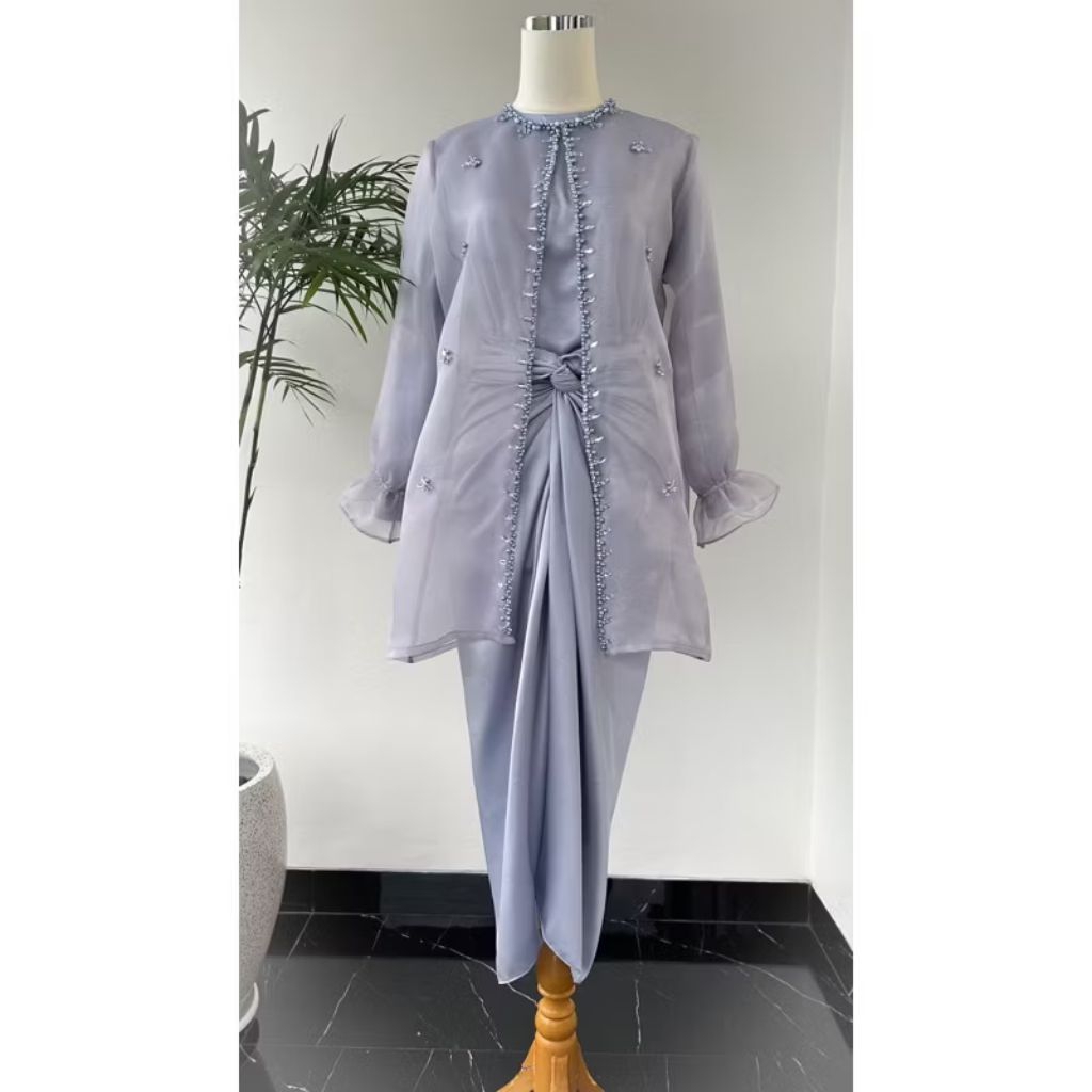 preloved one set kebaya