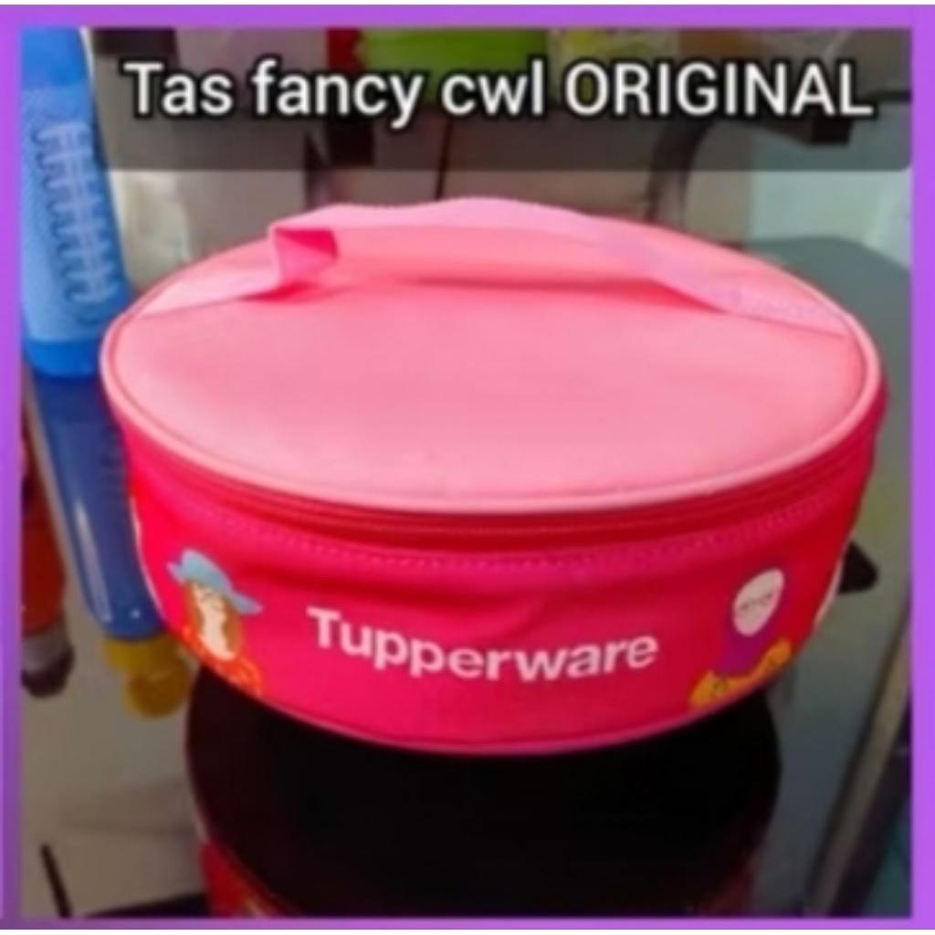 Tas bekal cwl yg kapasitas 950ml Pink Limited Tupperware