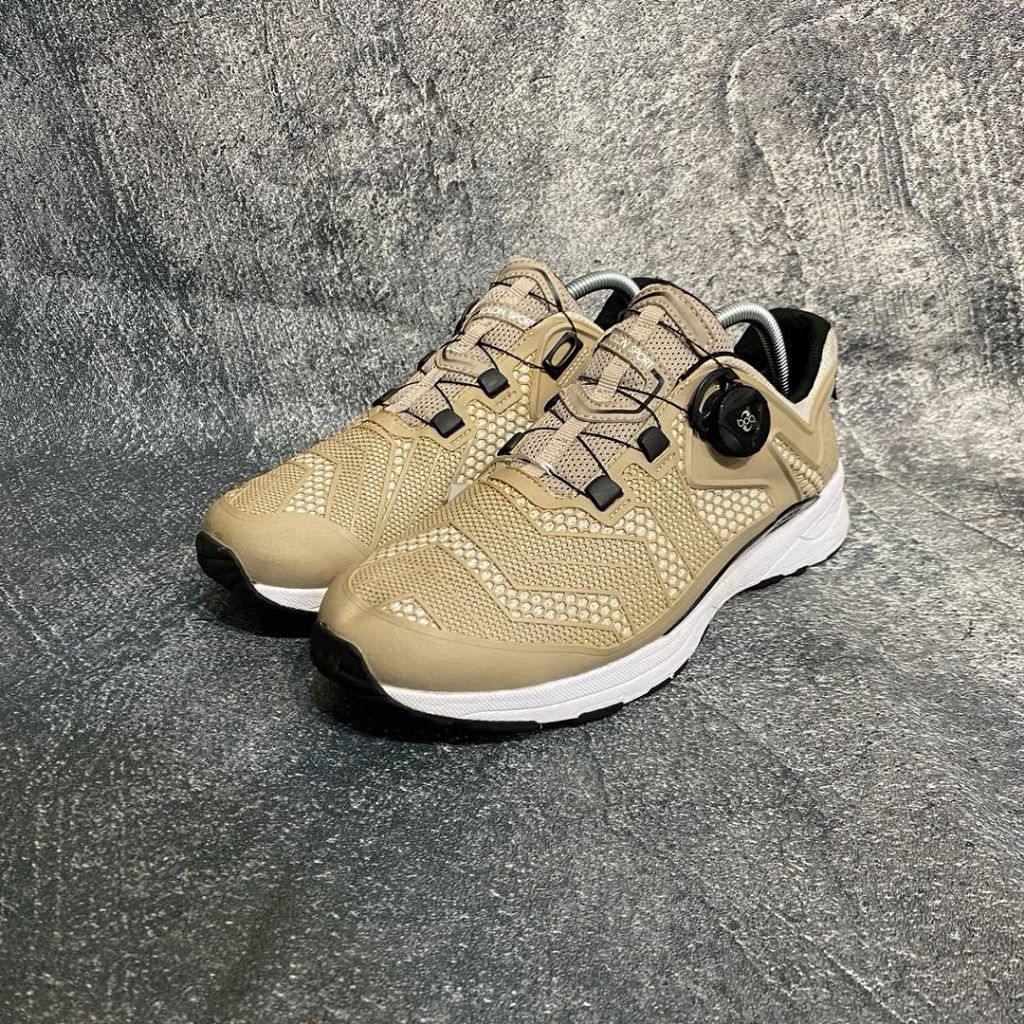SEPATU OUTDOOR BOA SYSTEM KOLON SPORT