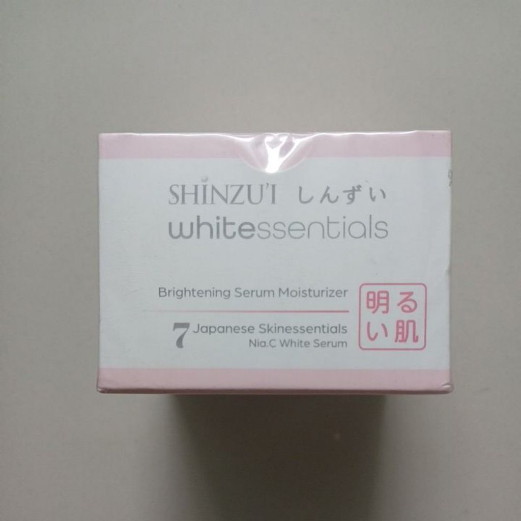 shinzui whitessentials