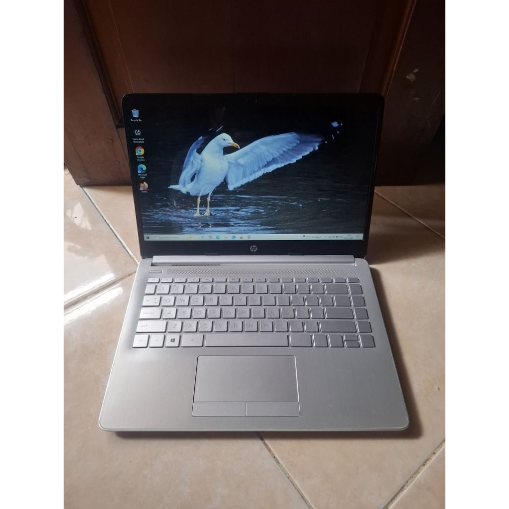 Laptop Second HP 14s DK0024AU Amd A9