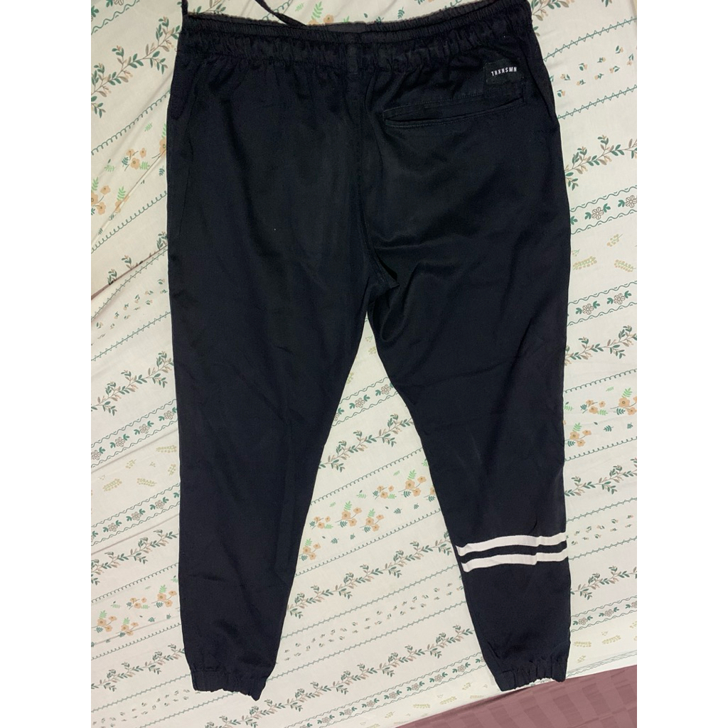 preloved celana jogger unisex brand thanksinsomnia warna hitam