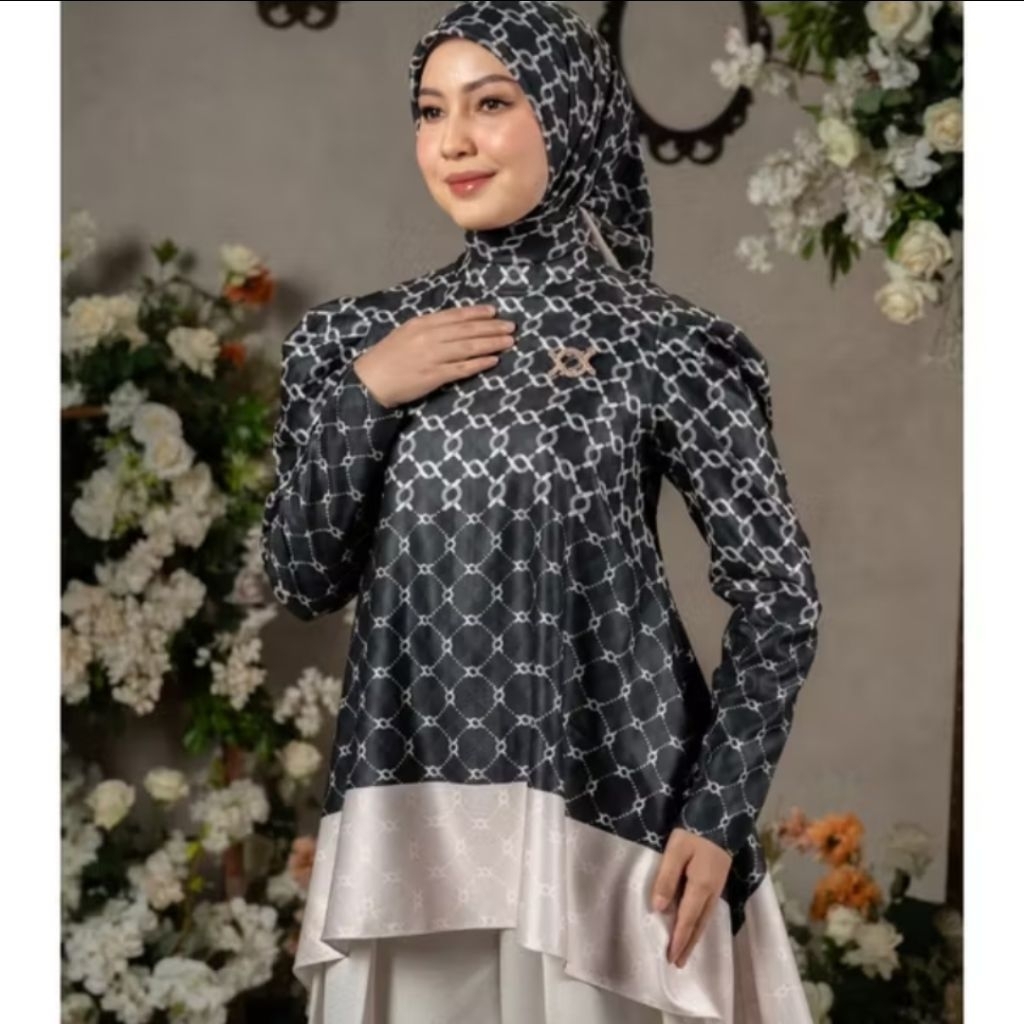 NEW Wearing Klamby - Calya Blouse Sable XL