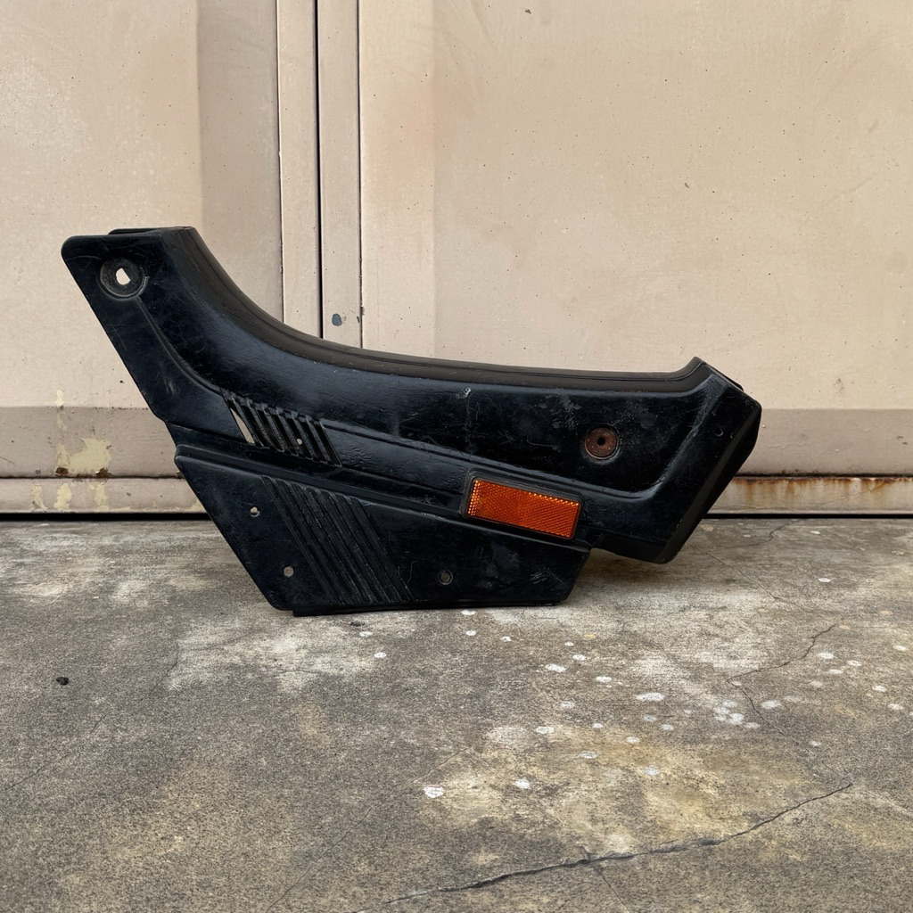 COVER LEGSHIELD SUZUKI SPRINTER SAYAP TENGAH BODY TENGAH SUZUKI SPRINTER ORIGINAL SAYAP DALAM