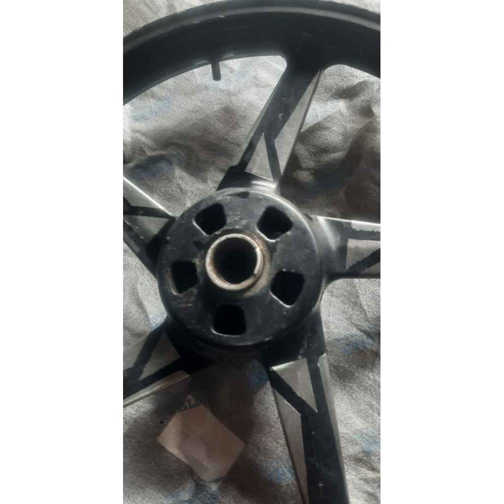 velg depan vixion old ori