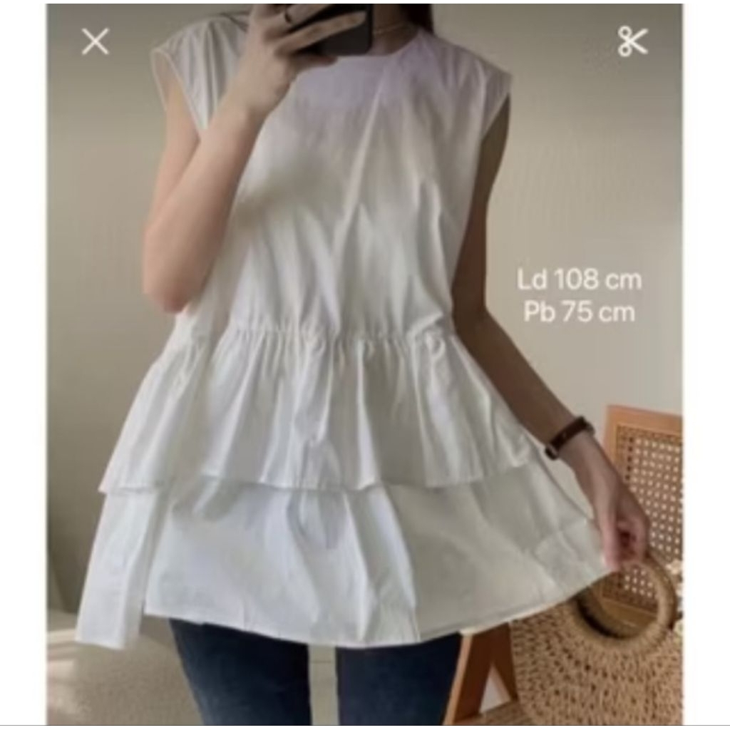 Preloved inner ruffle top