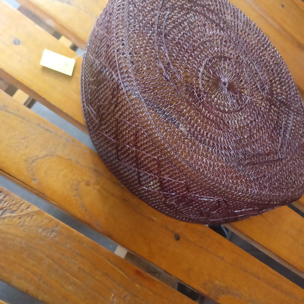 peci/kupiyah akar jangang tipe 25 motif trumpah khas Kalimantan