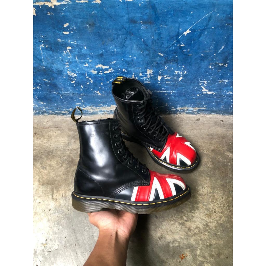 dr.martens union jack