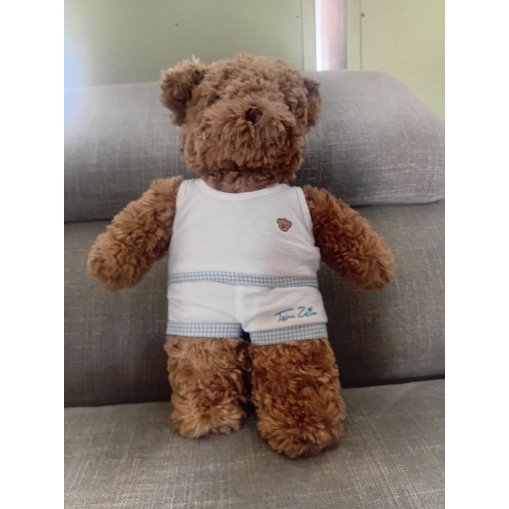 Baju & sepatu Teddy House