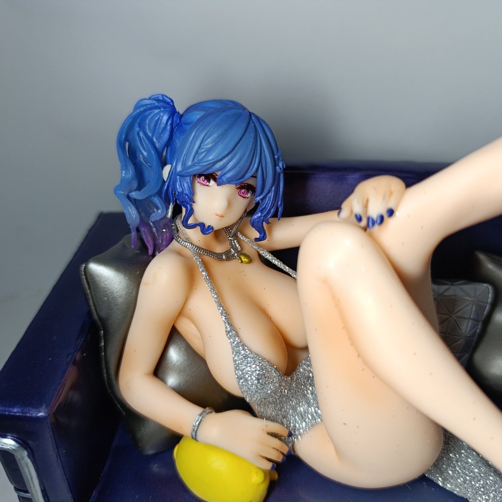 PVC Figure St. Louis Luxurious Wheels Azur Lane Costume Skin 16cm St.Louis With Sofa Diorama Set Bas
