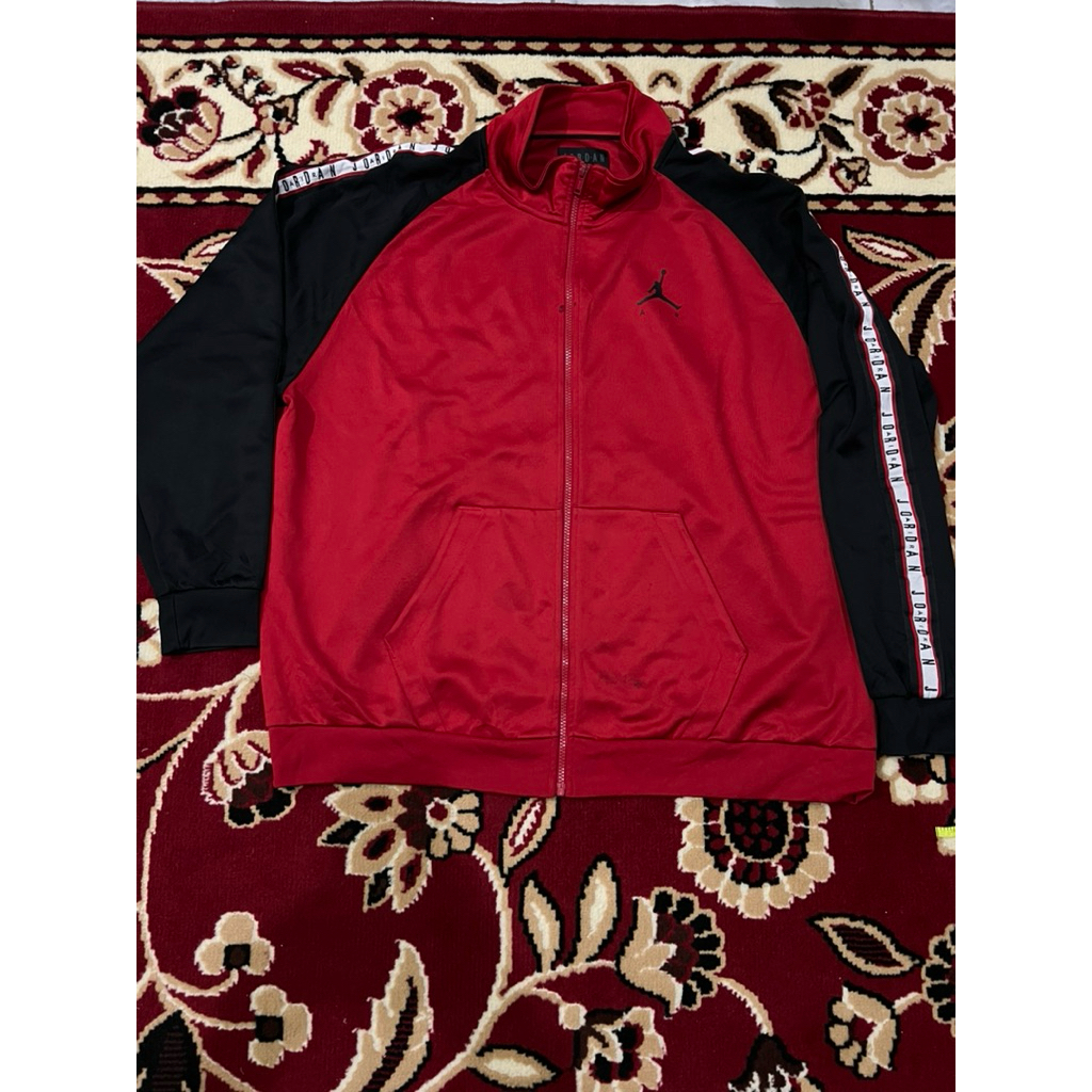 TRACKTOP JORDAN AIR TAPED SECOND