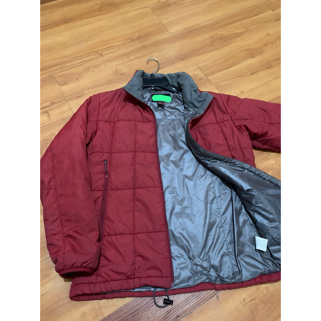 Jaket outdoor merah marun pl