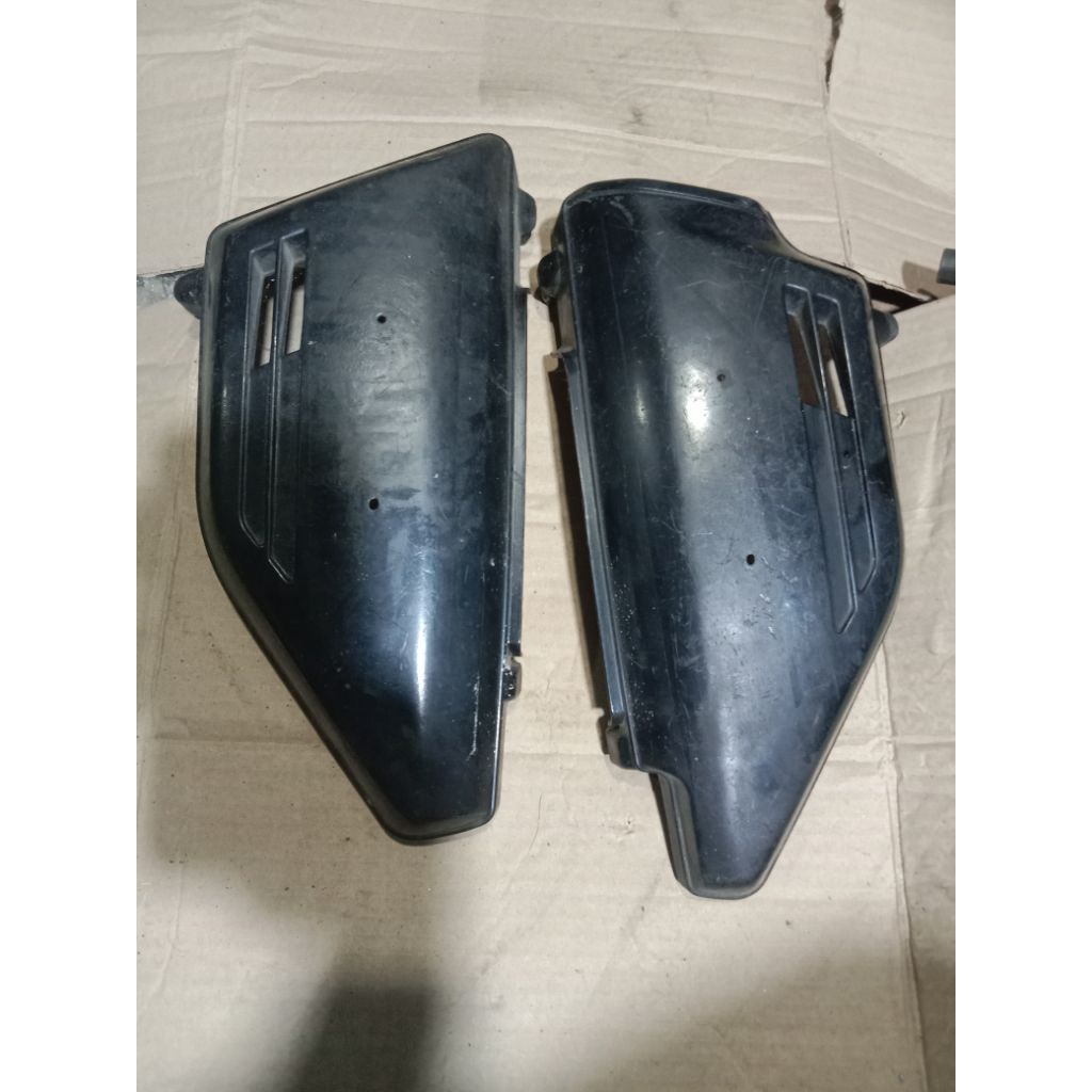 bok kiri kanan honda gl100 ori