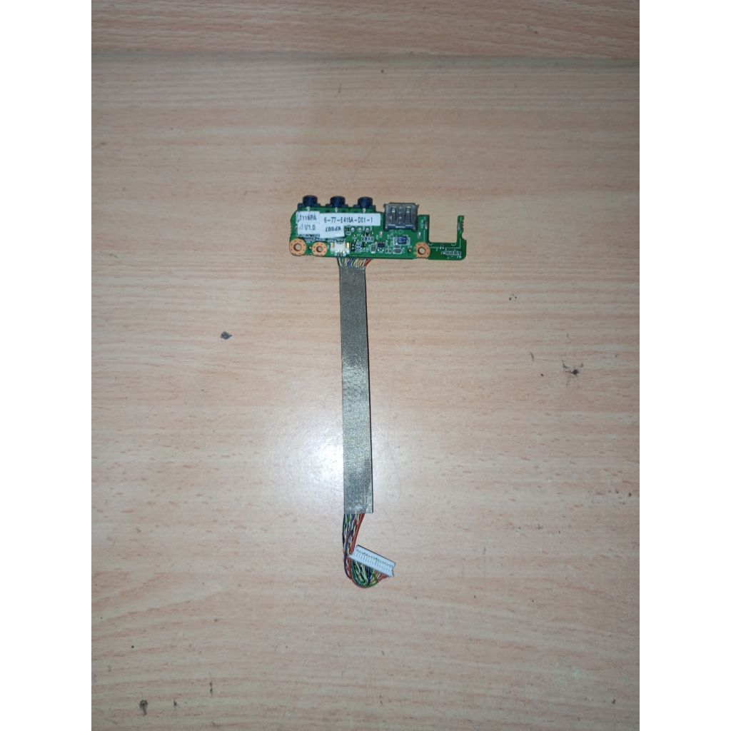 Port Usb Laptop ZYREX E4105