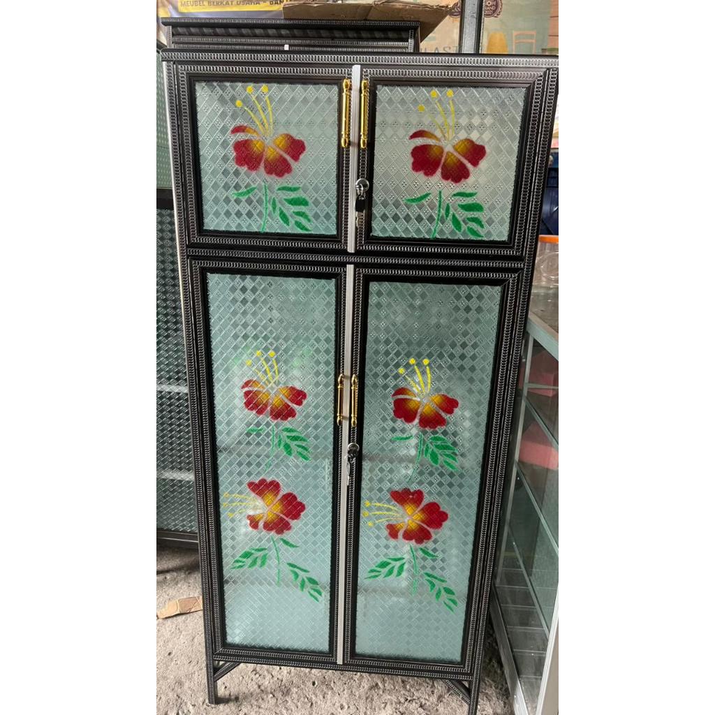 LEMARI RAK PIRING KACA 4 PINTU SEDANG BANJARMASIN