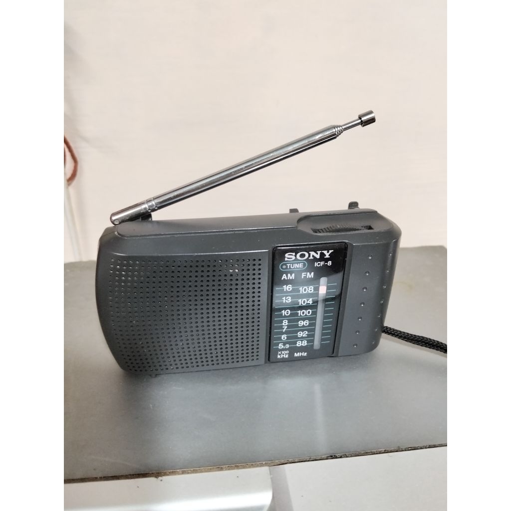 Radio kecil Sony ICF -8, Radio jadul radio Portable