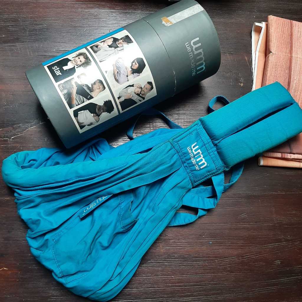 Gendongan Bayi WMM we made me WMM soohu sling Warna biru Bekas Preloved