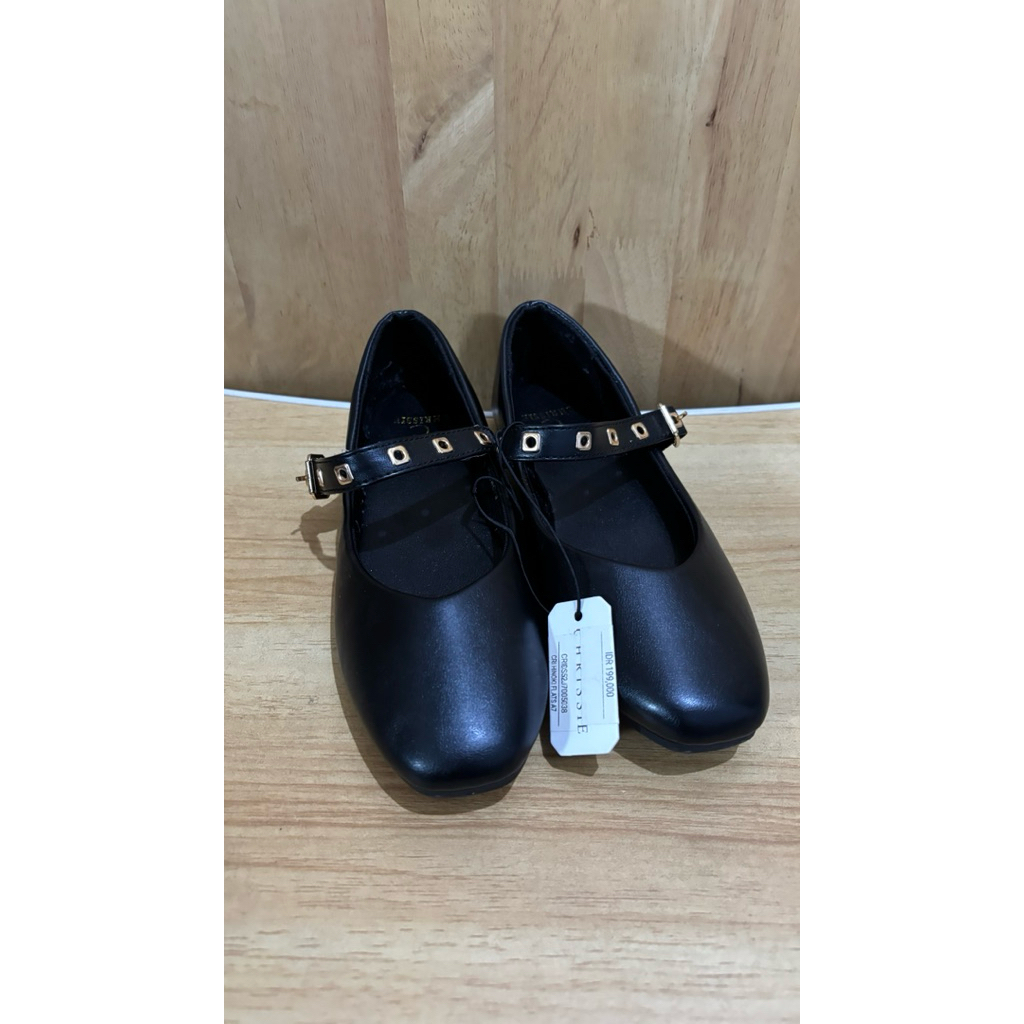 NEW. Sepatu Chrissie