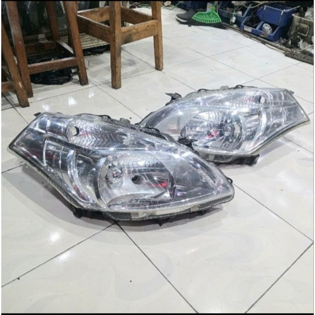 headlamp Ertiga 2012-2018 original.