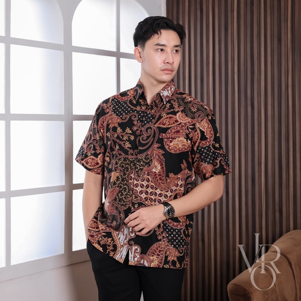Valerio - Kemeja Batik Premium Katun Pria Lengan Pendek Reguler Fit CAKRA