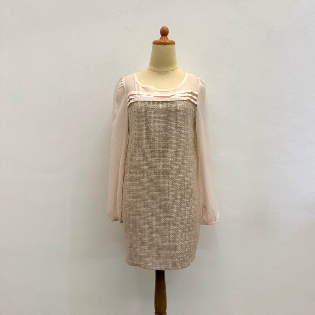 PRELOVED E.M Pink Pastel Tweed Dress Midi Longsleeve Baby Doll Fashion Vintage Fashion Wanita